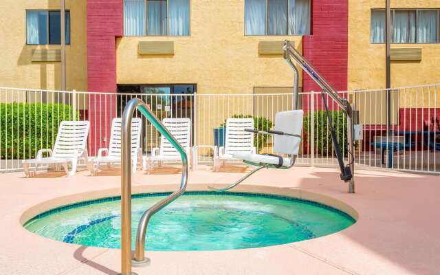 Super 8 by Wyndham - Mesa/Gilbert