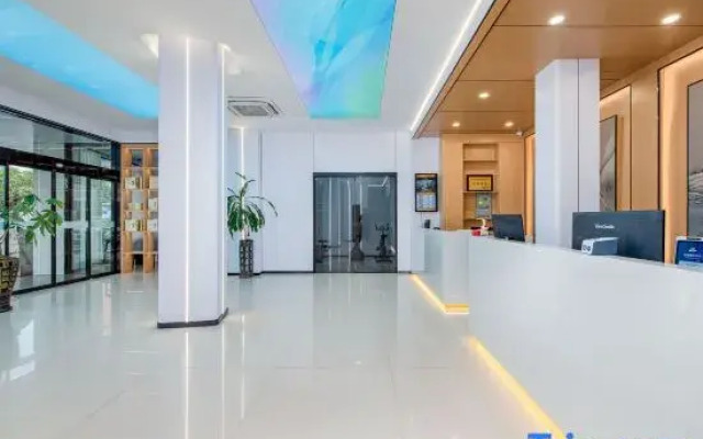 Longgang Hongmao Film Hotel