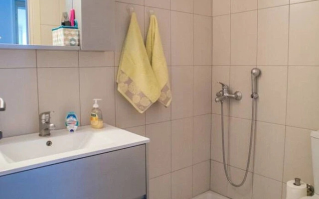 Seafront Own Ouse - Sleeps 6 - 5min Walk To the Beach