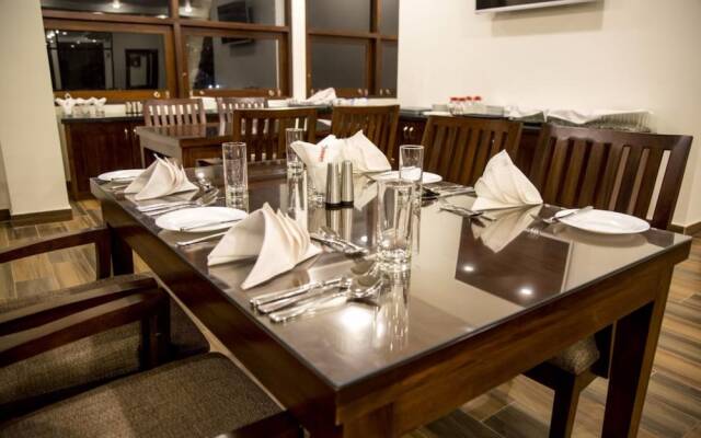 Grand 7 Hotel Kesbewa