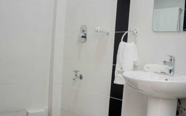 Kolel Hotel and Suites