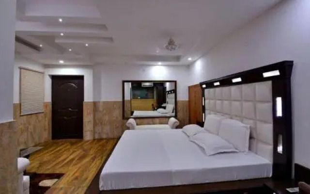 Hotel Sahil Palace