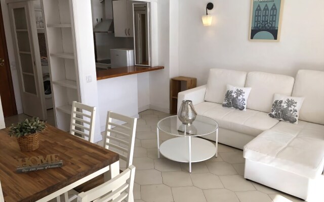 T&H Novelty 115 Family Apartment Salou