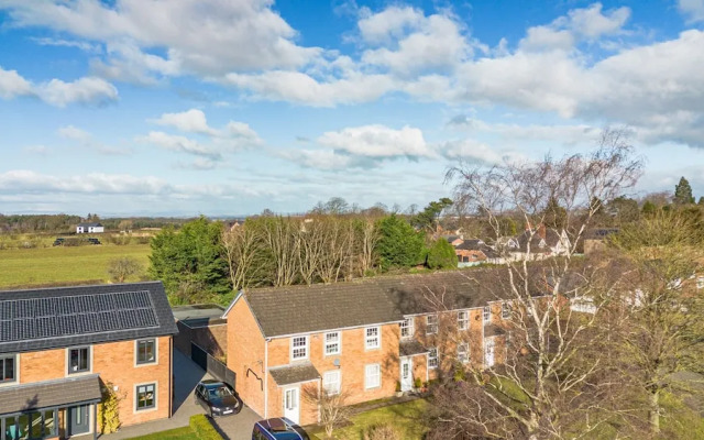 Impeccable 2-bed Apartment in Carlisle
