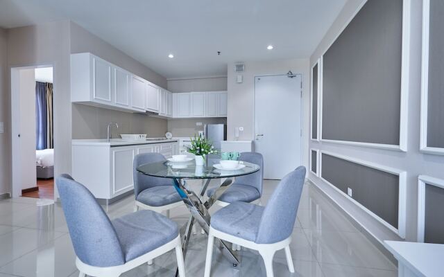 OYO Home 1143 Elegant 2br I-soho I-city