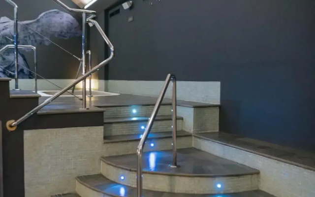 & Spa MYR Plaza Mercado
