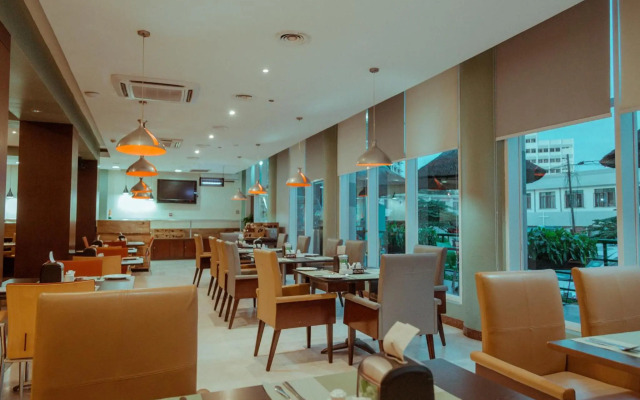 Holiday Inn Dar Es Salaam City Center by IHG