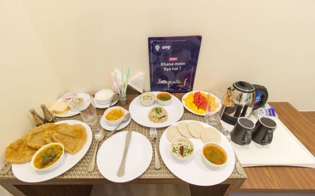 Hotel Golden Leaves By OYO Rooms