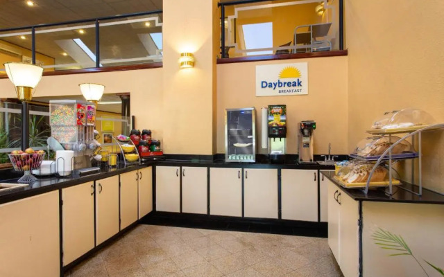 Days Inn Hillsborough