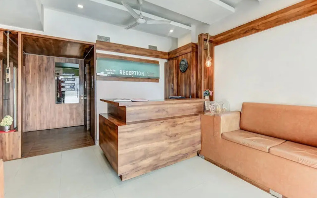 OYO 27999 Hotel Deep