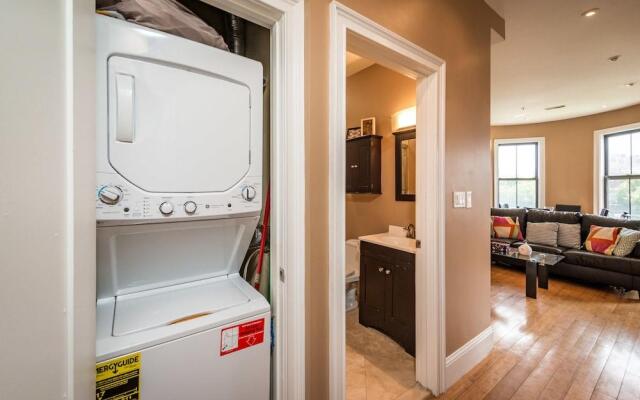 Pelicanstay in Boston Bay Village