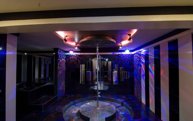 Victoria Court Hillcrest - Pasig