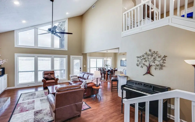 Lakefront Montgomery Home w/ Private Dock!