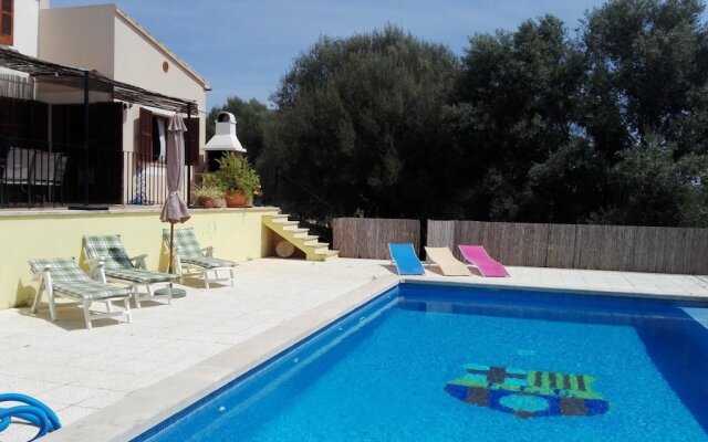 Villa With 4 Bedrooms in Manacor, With Wonderful Mountain View, Privat