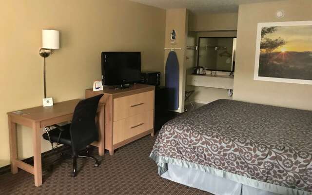 Days Inn By Wyndham Lexington/Columbia