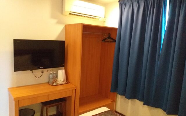 Transit Hotel