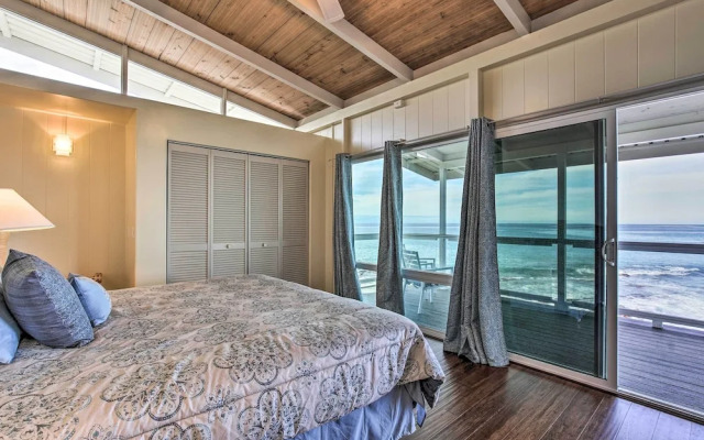 Oceanfront Kona Home w/ Beach Access & Views!