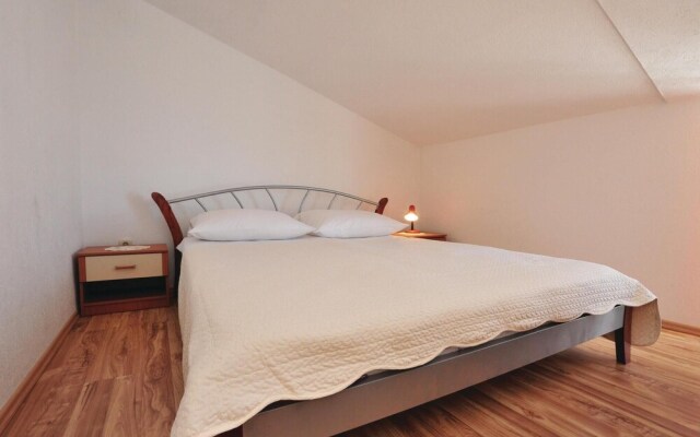 Amazing Home in Lokva Rogoznica With Wifi and 2 Bedrooms