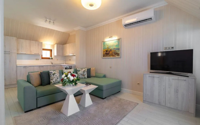 La Mer Residence Beach Apartment