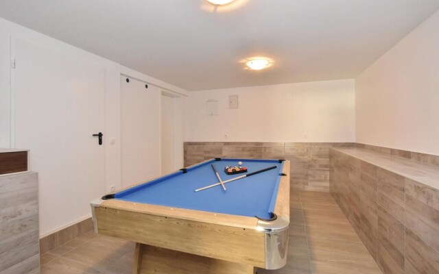 Nice Home in Podstrana With Wifi and 4 Bedrooms