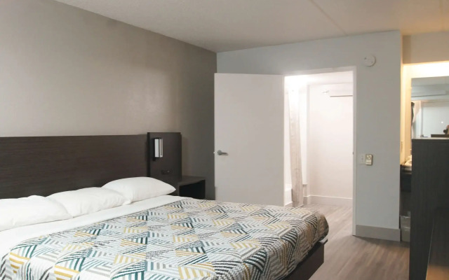 Motel 6 Charlotte, NC - Coliseum