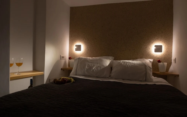 Anemos Cave Suites