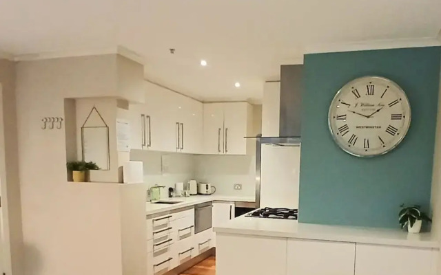 ReadySet Apartments at Southbank Condos