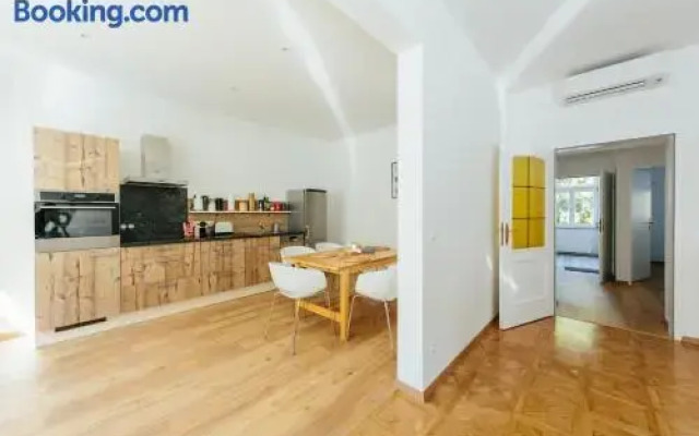 The newPAST Apartment