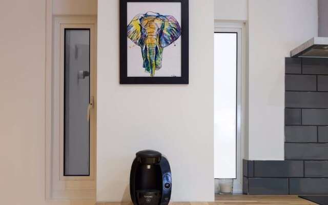 2 Bedroom Apartment near Clapham Common Sleeps 4