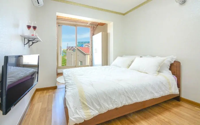 Samcheok Haemaru Pension