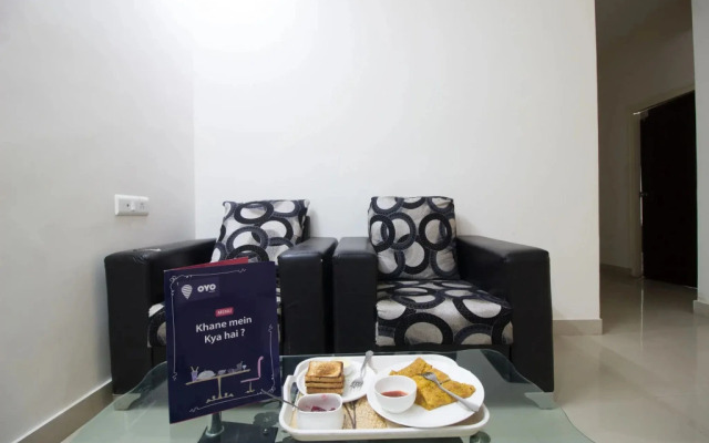 OYO 4183 Apartment Queens Court