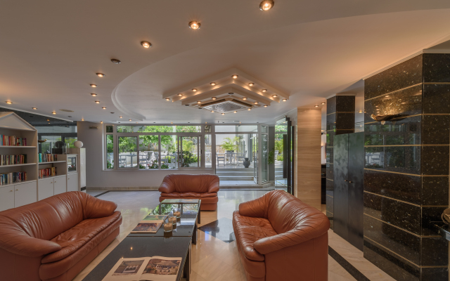 Alantha Apartments
