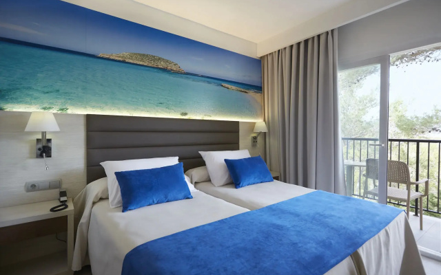 Invisa Hotel Club Cala Blanca