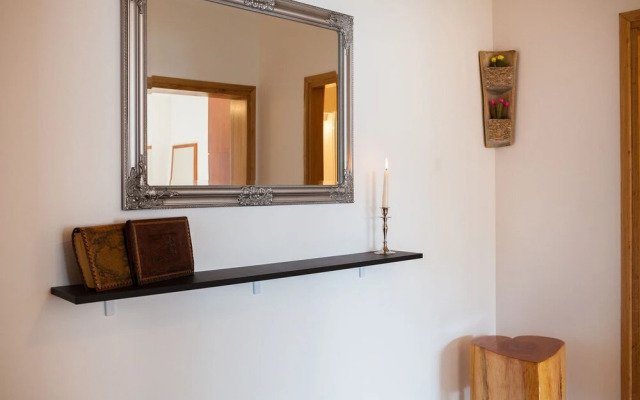 Suzi - Beautiful View and Cosy - A2