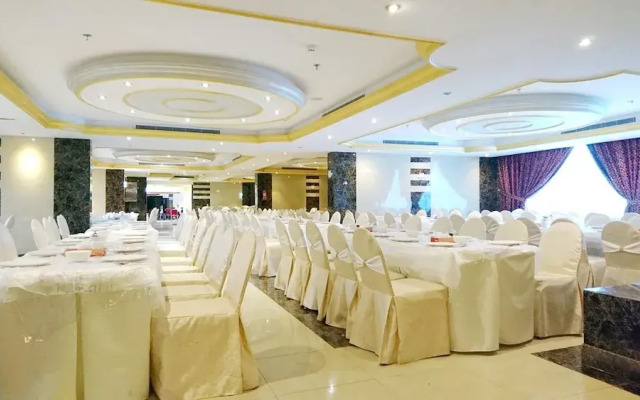 Al Refa Al Aziziyah Hotel