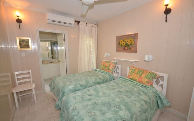 Idleawile Villa, 5BR by Jamaican Treasures