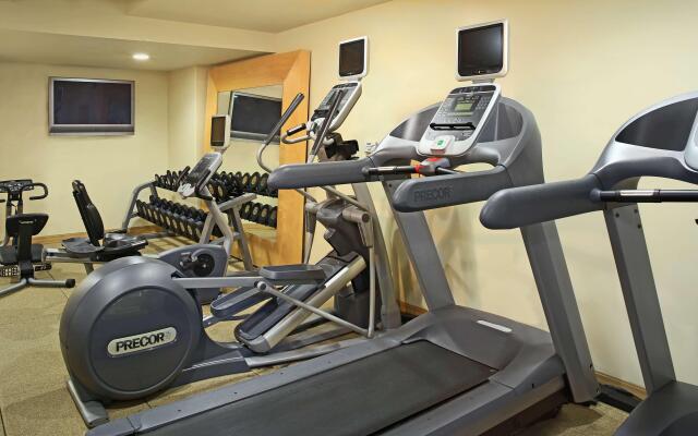 DoubleTree by Hilton Hotel Chicago Wood Dale - Elk Grove