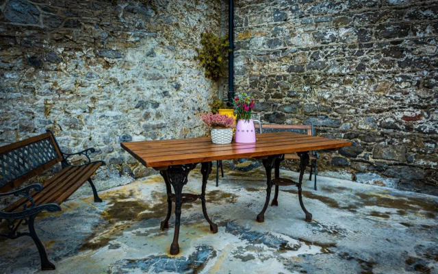 Stay Barrow Blueway - The Stables
