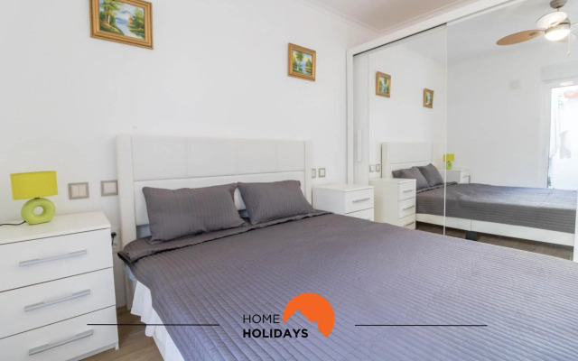 #043 Saradel Old Town Center Beach