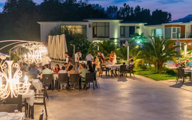 Riva Hill Resort