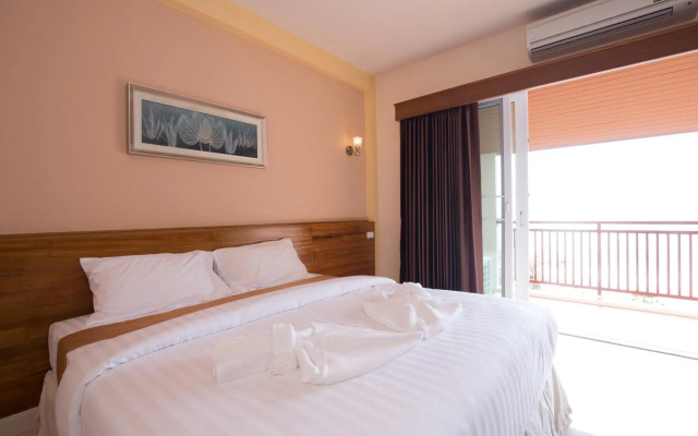 Royal Hill Satun Hotel