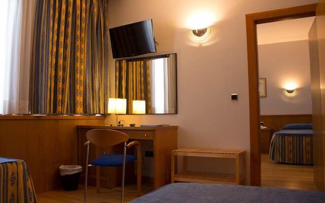 Encasa Hotel Almansa