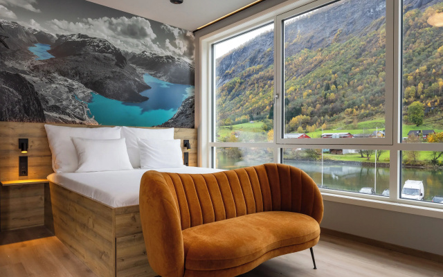 Stryn House Apartments & Hotel