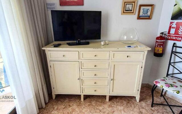 Skol 203. One Bedroom Apartment in Edificio Skol Building