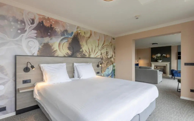 Fletcher Familiehotel De Hunzebergen