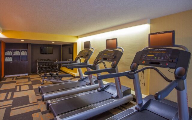 Courtyard by Marriott Charlotte Airport LoSo