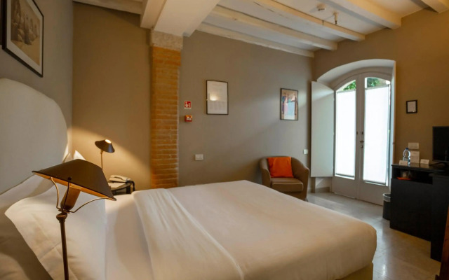 Santellone Resort