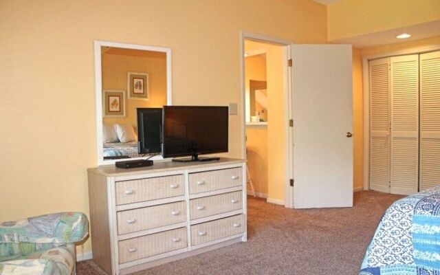 St James Park Unit 7 D by RedAwning