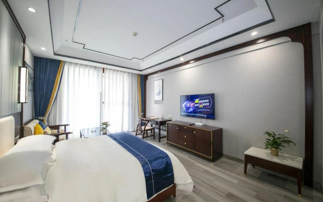 Longchen Hotel