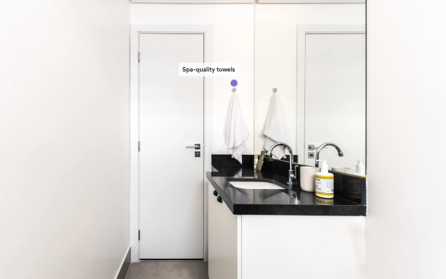 Apartamento moderno com garagem | Itaim Bibi